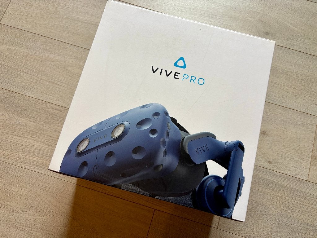 Casque VR HTC Vive pro + manette, Autres types, Autres marques, Enlèvement, Utilisé