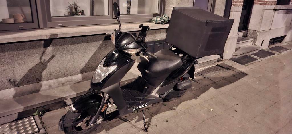 Bromfiets, Fietsen en Brommers, Brommeronderdelen | Algemeen, Ophalen of Verzenden, Gebruikt, Cilinder, Kymco
