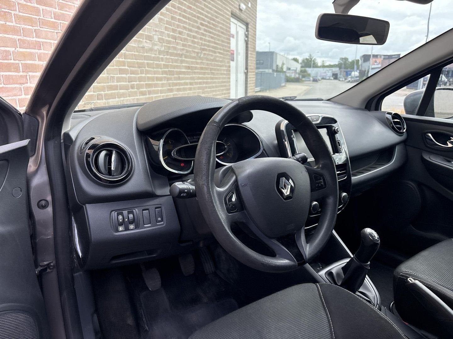 Renault Clio Estate 1.5 dCi ECO Expression | Airco | Cruise, Autos, Renault, Argent ou Gris, Achat, Entreprise, Boîte manuelle