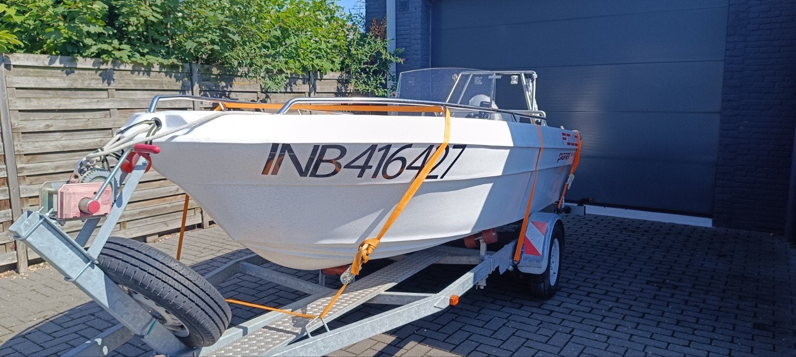 Pioner consoleboot met trailer , honda motor., Ophalen