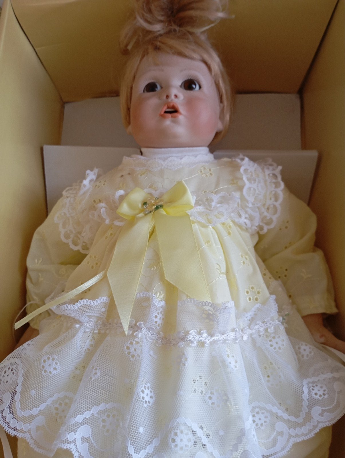 Ancienne poupée en porcelaine « Little Missy » avec yeux en, Enlèvement ou Envoi, Comme neuf, Baby Pop