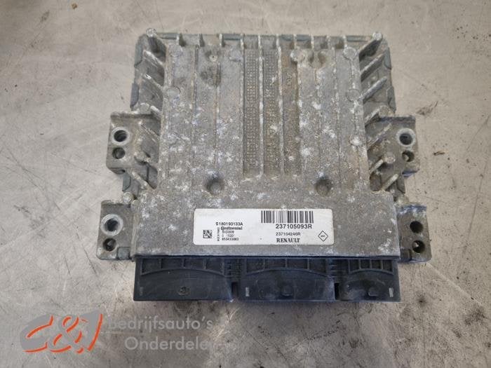 Ordinateur gestion moteur d'un Nissan NV400, -, 3 mois de garantie, Utilisé, -