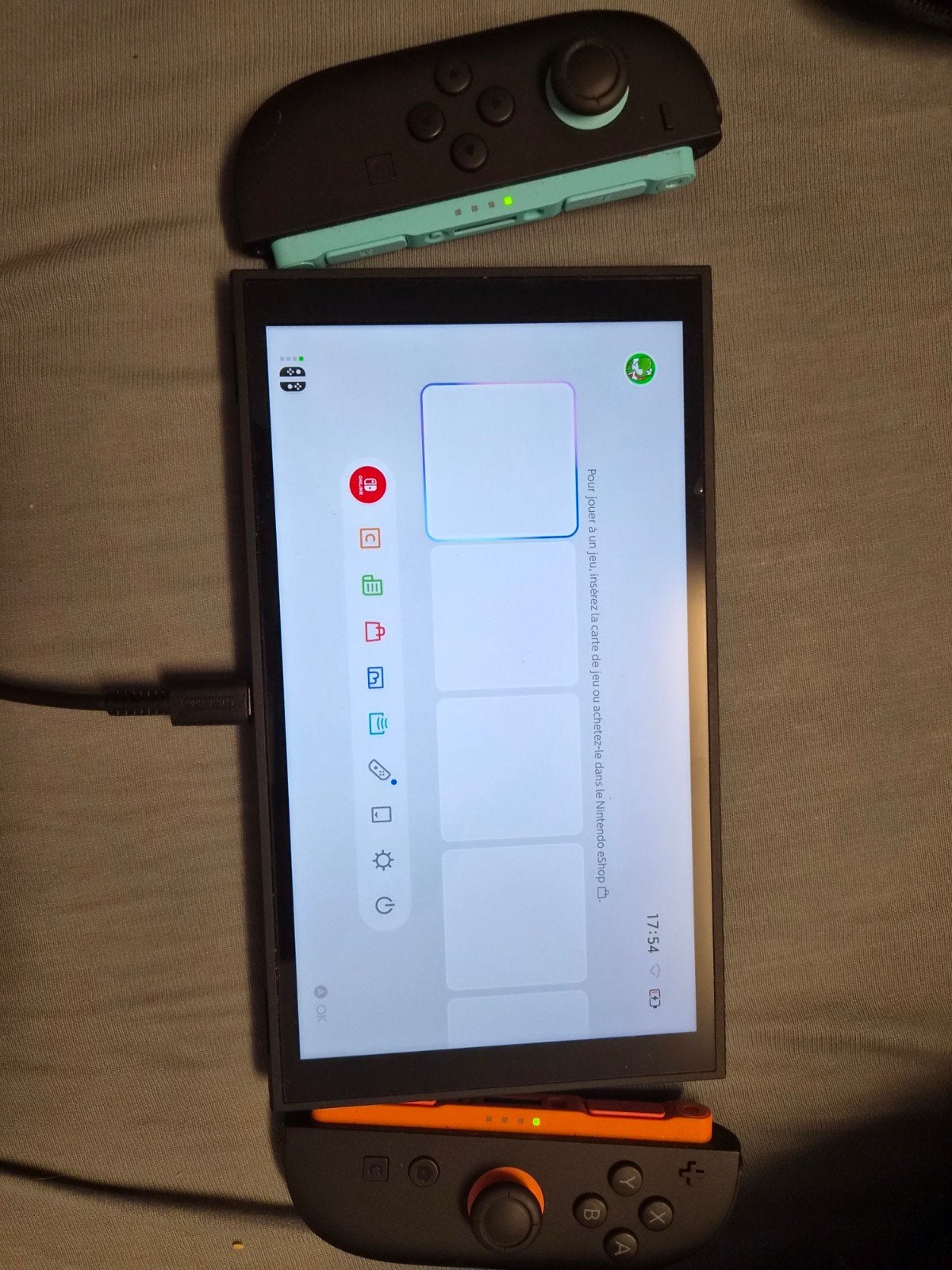 Nintendo Switch 2, 2 maanden gebruikt maar als nieuw, Games en Spelcomputers, Ophalen of Verzenden, Zo goed als nieuw, Met 2 controllers