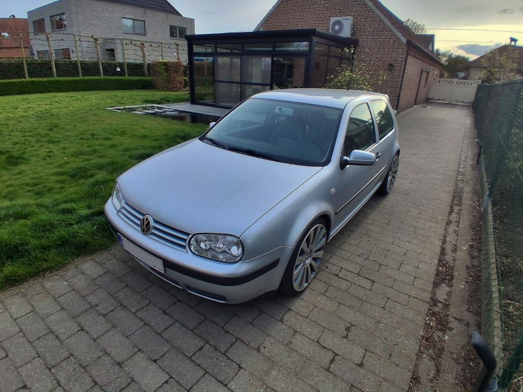 Golf 4, Auto's, Voorwielaandrijving, Emergency brake assist, Handgeschakeld, Grijs