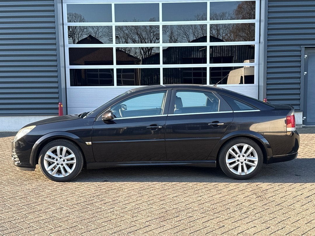 Opel Vectra GTS 1.8-16V Sport, airco, stoelverwarming, Auto's, 122 pk, Gebruikt, Zwart, 1796 cc