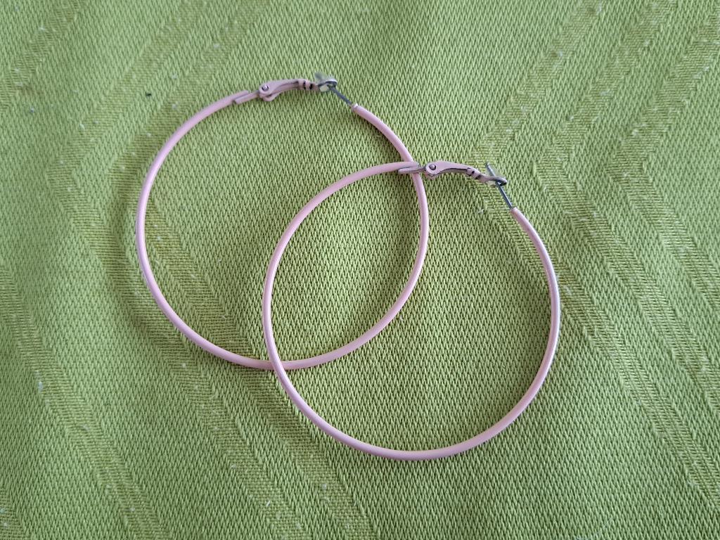grote roze kreolen, Bijoux, Sacs & Beauté, Boucles d'oreilles, Puces ou Clous, Enlèvement ou Envoi, Rose, Utilisé