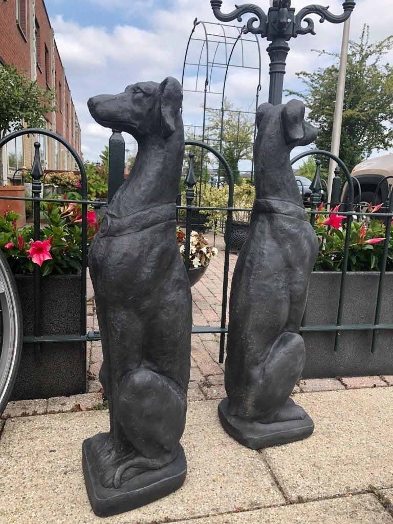 2 statige zwarte beton stenen honden windhond greyhound, Antiek en Kunst, Ophalen, Overige materialen, Zwart