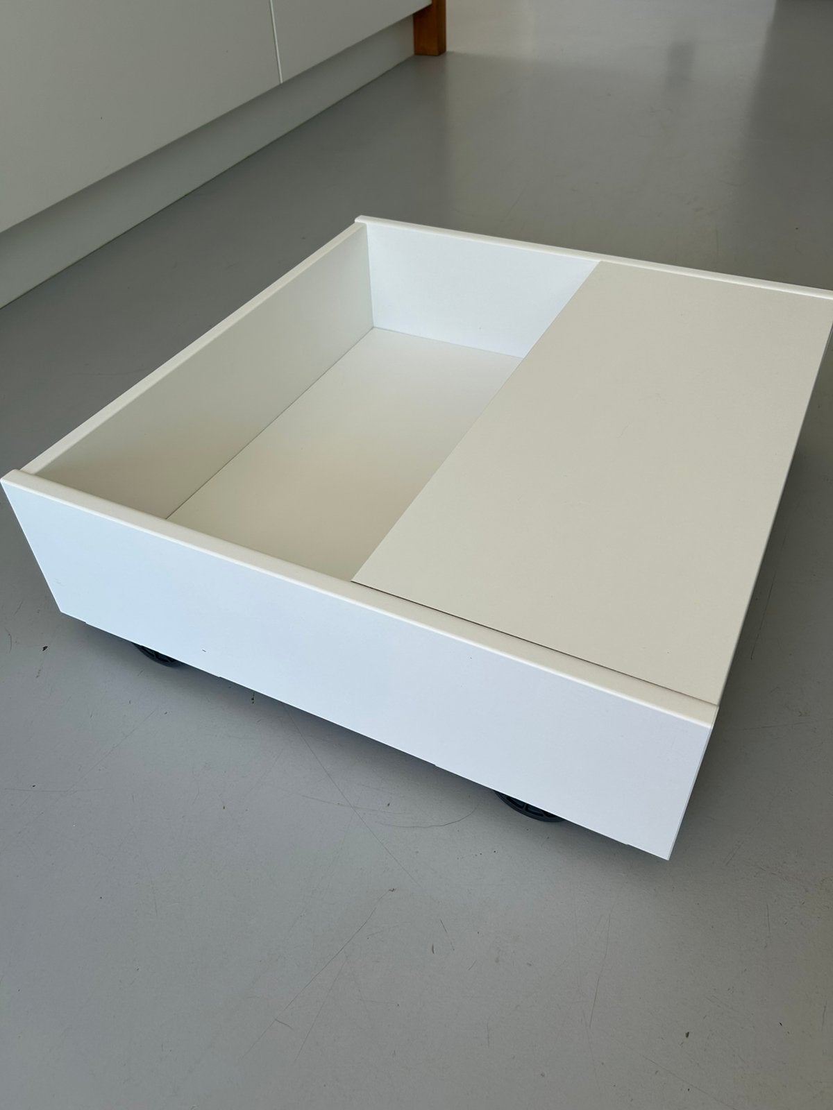 Kastke om onder bed te schuiven, Ophalen, Zo goed als nieuw