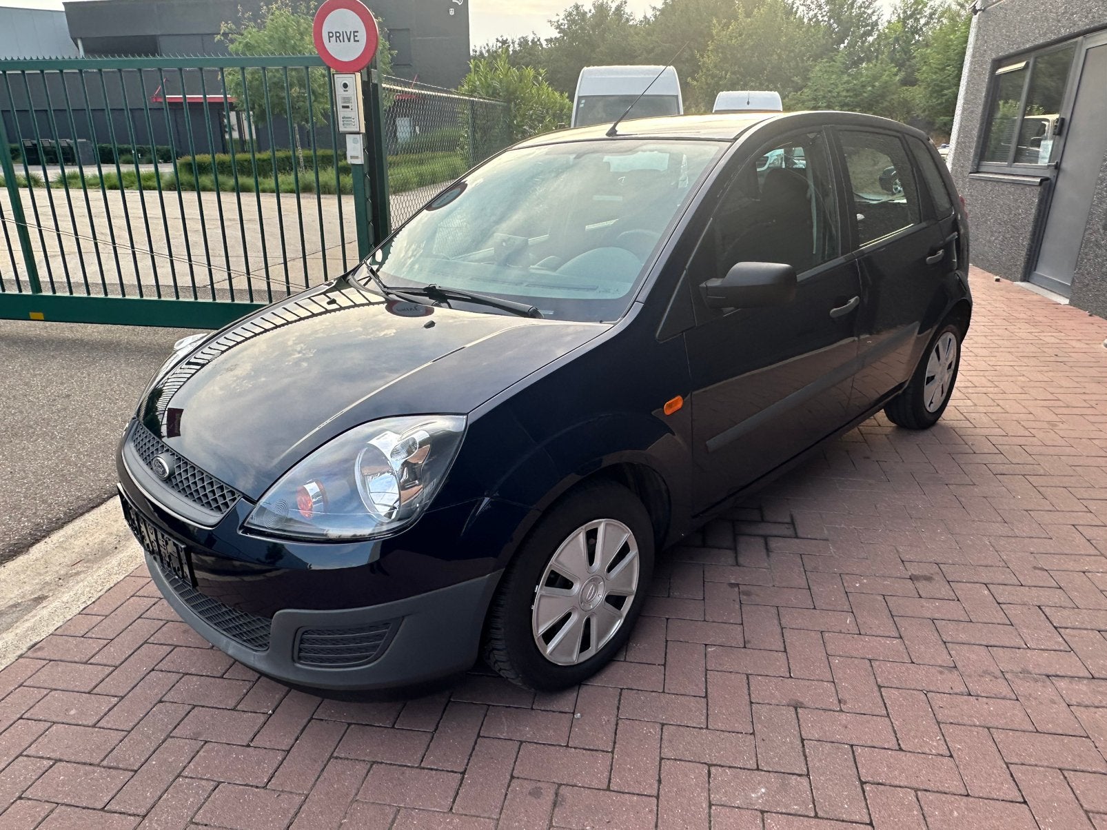 Betrouwbare Ford Fiesta met 1 JAAR GARANTIE – Airco, CarPlay, Auto's, 1299 cc, Stof, 4 cilinders, Bedrijf