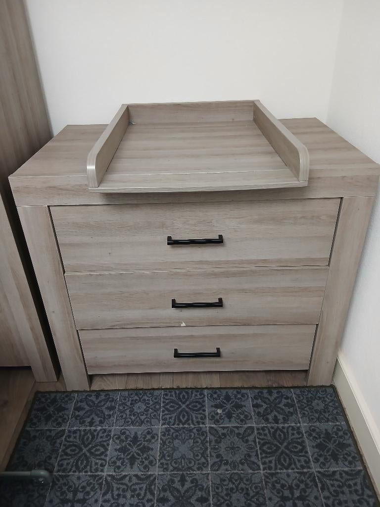 KOOPJE complete baby kamer TWF licht grijs eiken motief, Ophalen, Gebruikt, Jongetje of Meisje