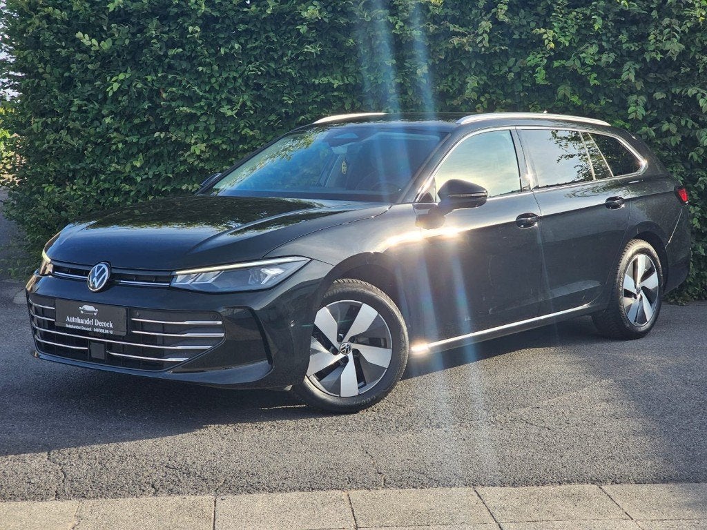 Volkswagen Passat 1.5 essence | ATTELAGE | CAMÉRA 360, Autos, Volkswagen, Achat, Entreprise, Noir, 5 portes