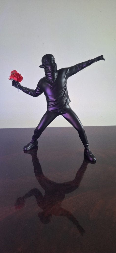 Banksy Flower Thrower Beeld - Modern Kunstwerk, Ophalen of Verzenden, Modern, Beeld