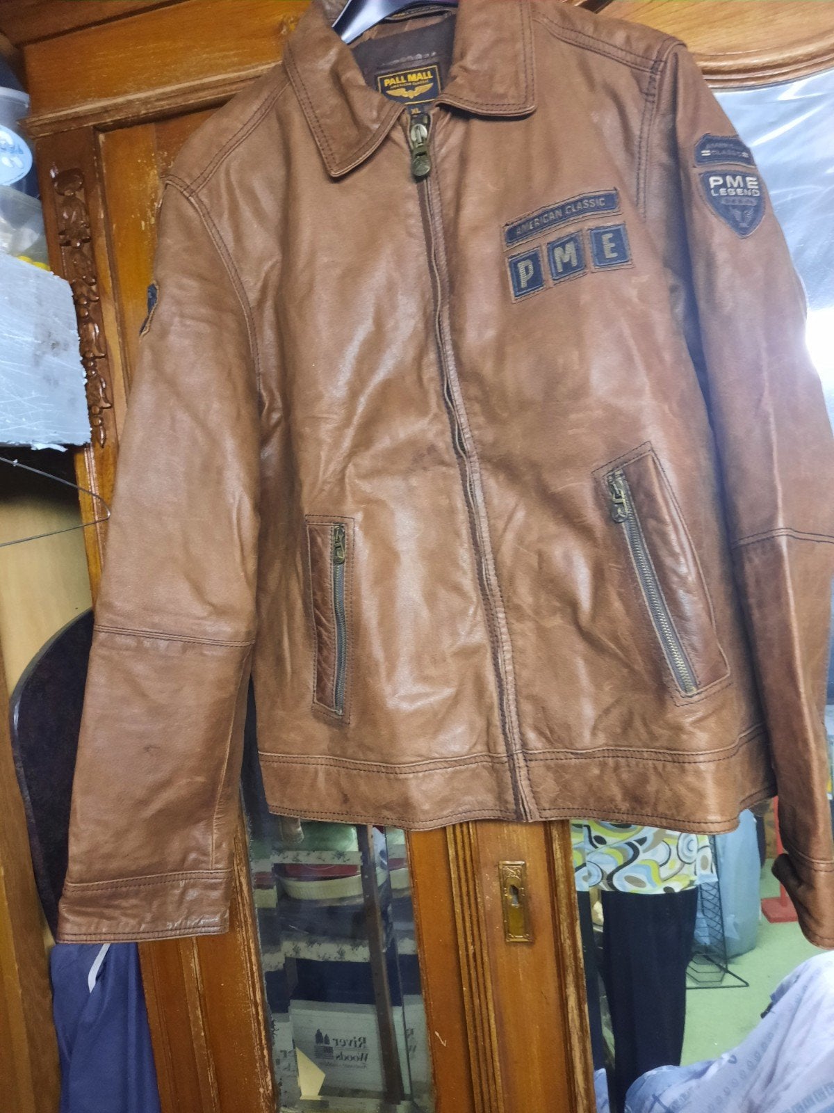 lederen jas bruin, Motoren, Ophalen