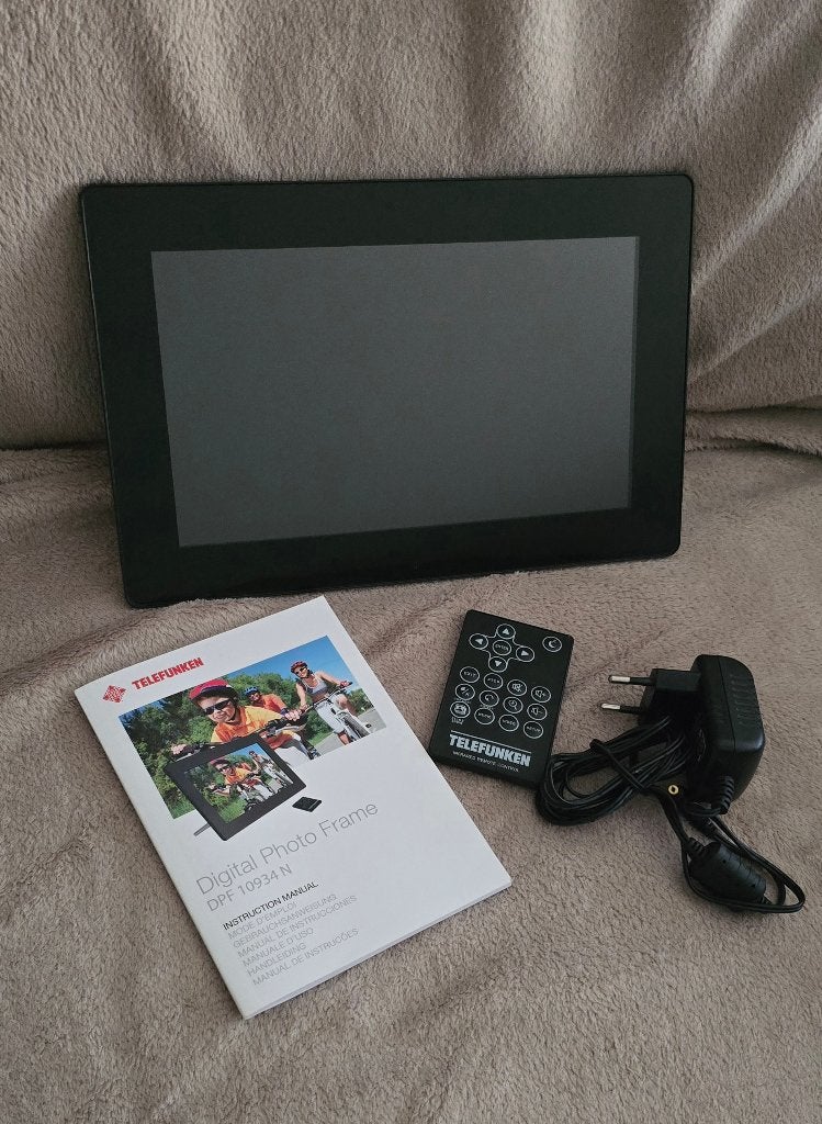 DIGITALE FOTOKADER TELEFUNKEN - WEGENS GEEN GEBRUIK, Audio, Tv en Foto, Foto | Digitale fotokaders, Overige merken, Zo goed als nieuw