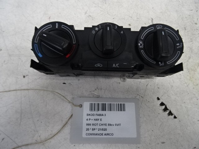 BEDIENINGSPANEEL AIRCO Skoda Fabia III (NJ3) (6V0820045D), Gebruikt, Skoda