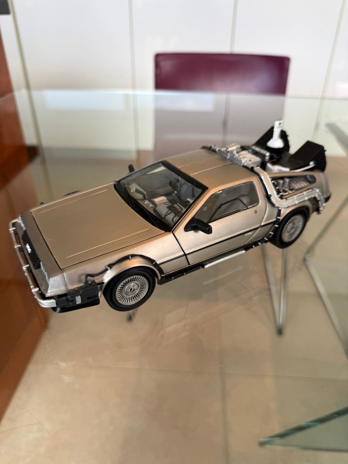 Movie car GMC Delorean Back to the future 2 1:18 sun star, Hobby en Vrije tijd, Modelauto's | 1:18, Ophalen of Verzenden, Zo goed als nieuw