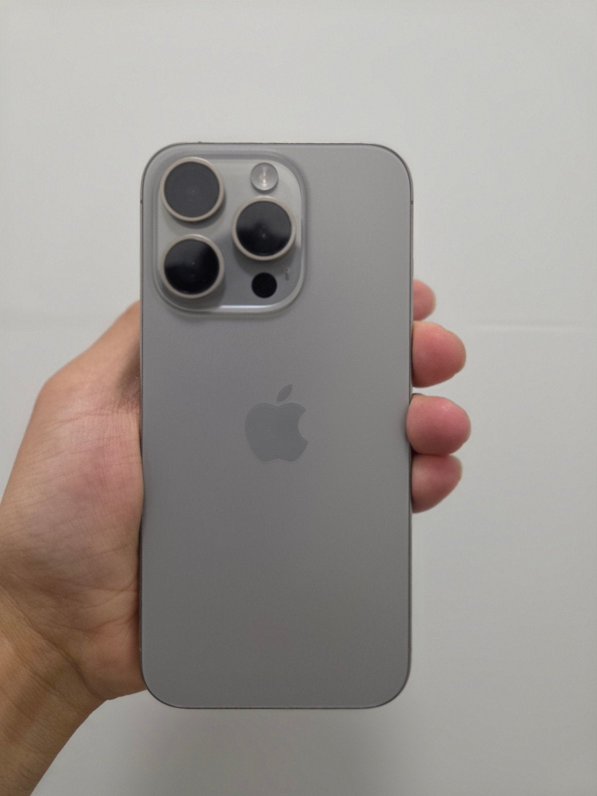 Iphone 15 pro 128 Go Titane naturel, 128 GB, Enlèvement ou Envoi, 88 %, Utilisé