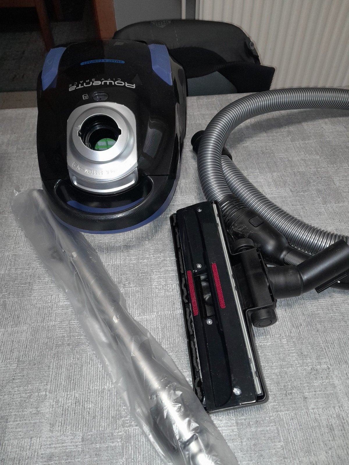 Rowenta stofzuiger nieuw 750 W, Ophalen, Rowenta