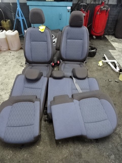 INTERIEUR Opel Mokka / Mokka X (01-2012/12-2019) (95387783), Gebruikt, Opel, Opel Automobile GmbH, Kontakt-opel@opel.com