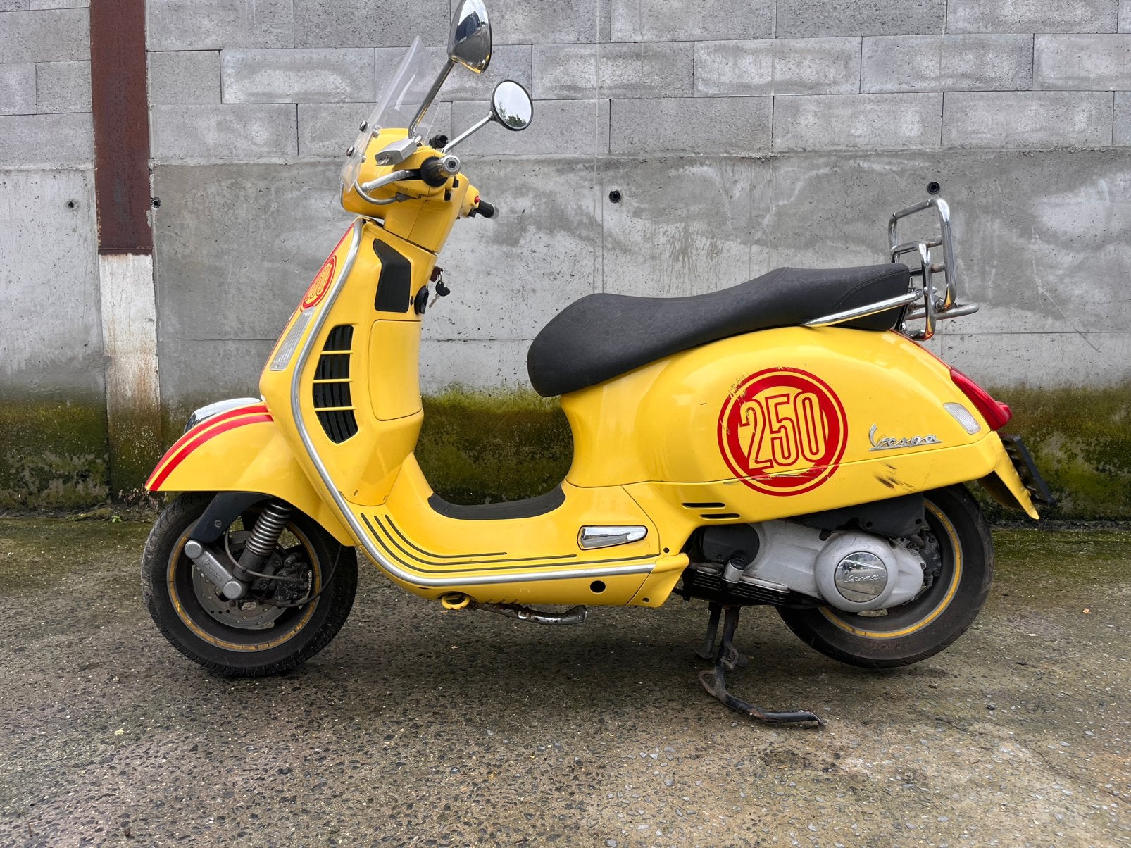 Vespa gts250, Particulier