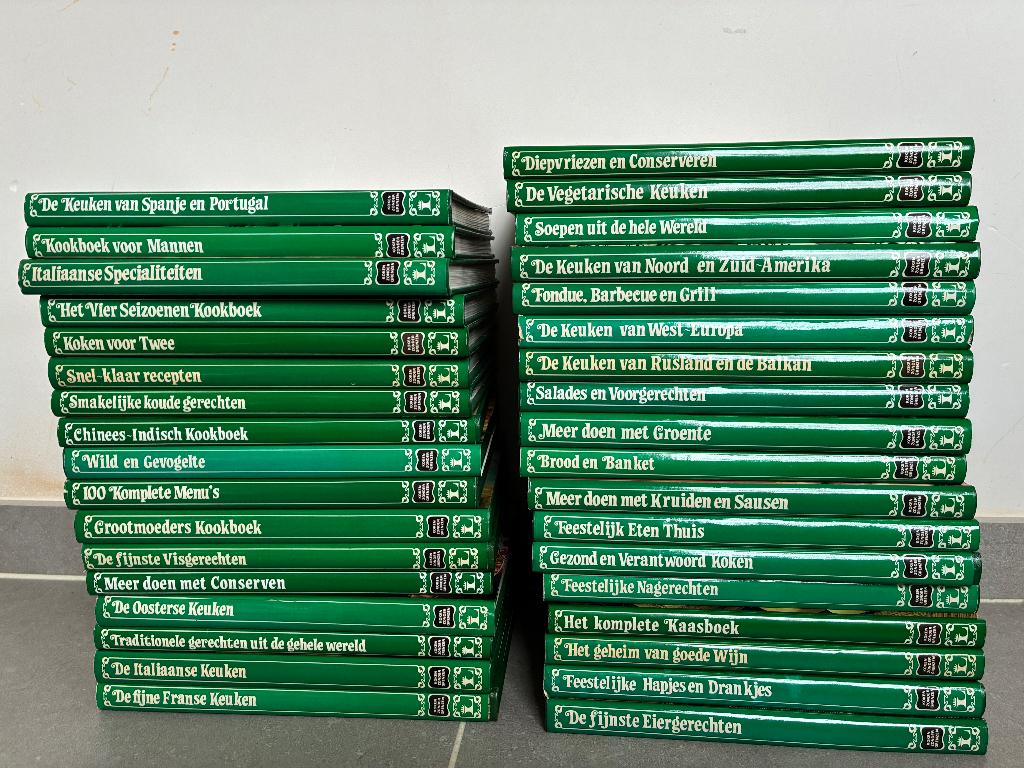 Boekenreeks, Enlèvement ou Envoi, Tapas, Snacks et Dim Sum, Utilisé, Autres régions