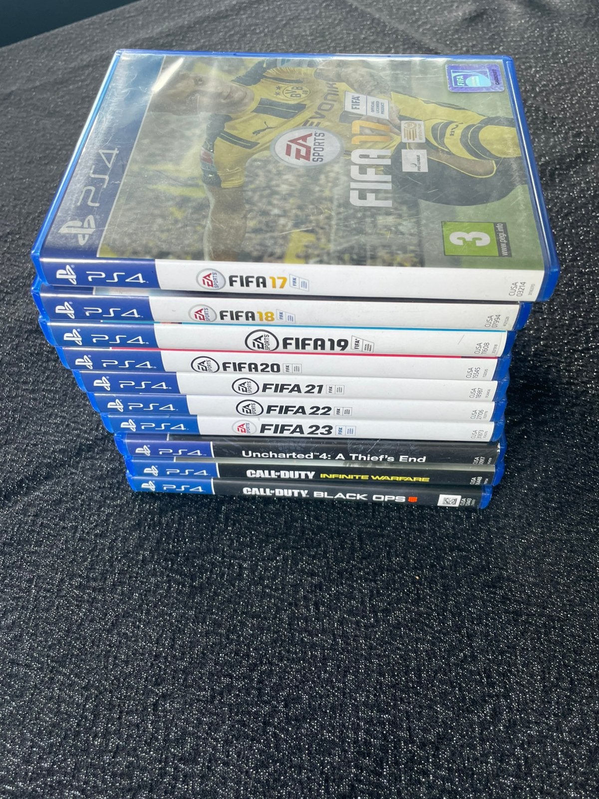 PS4 spellen lot | FIFA 17-23 + Call of Duty + Uncharted 4, Games en Spelcomputers, Games | Sony PlayStation Vita, Ophalen, Zo goed als nieuw