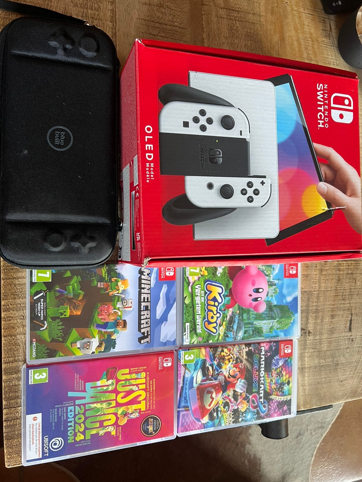 Nintendo Switch met spelletjes. Max 20 x mee gespeeld!, Games en Spelcomputers, Ophalen, Zo goed als nieuw