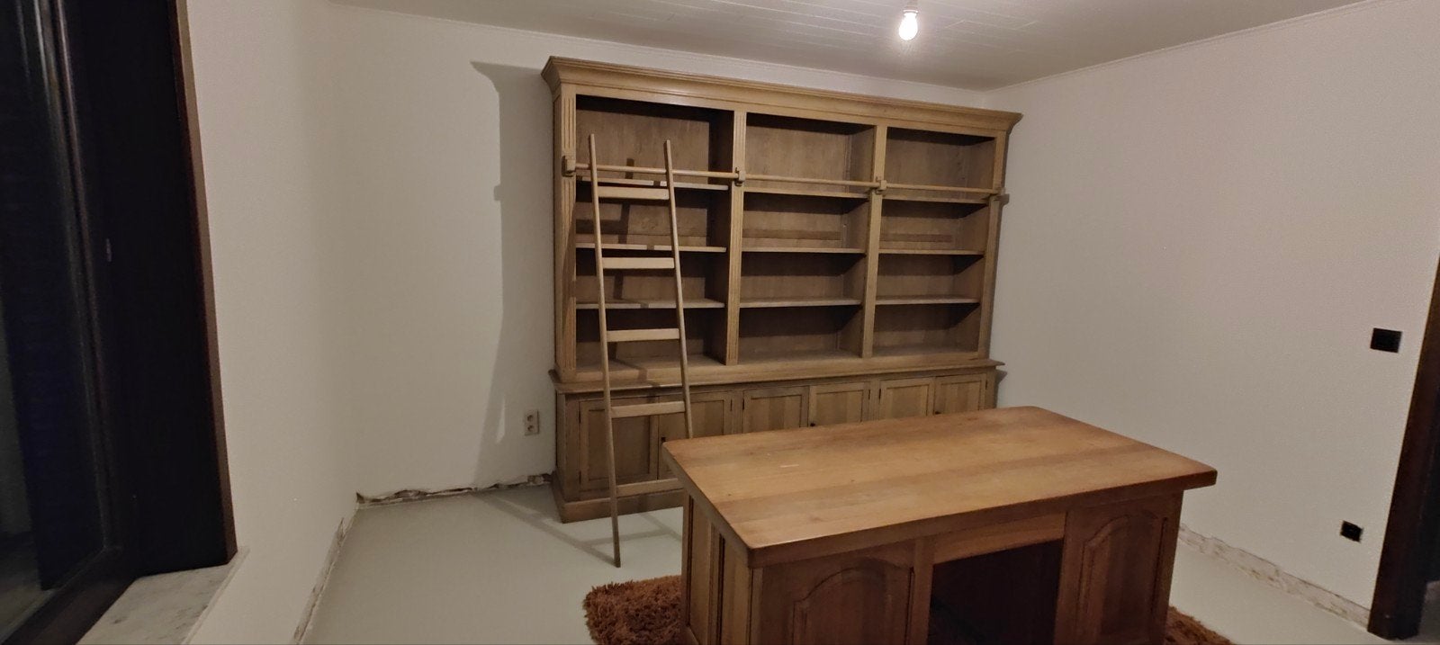 Bibliotheekkast in eik, Huis en Inrichting, Kasten | Boekenkasten, Ophalen