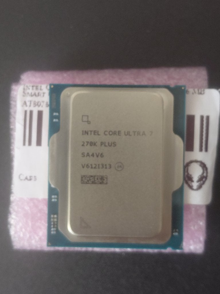 Intel Core Ultra 7 270K Plus Tray, Computers en Software, Processors, Ophalen, Nieuw, 4 Ghz of meer, Intel Core i7