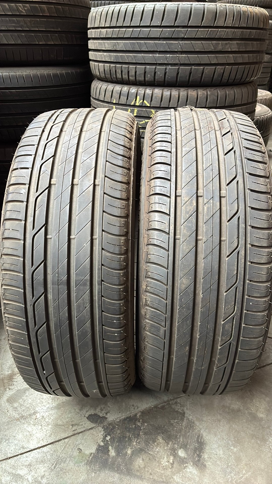 2155018 21/50/18 215/50R18 zomerbanden merk Bridgestone, Kleding | Dames, Ophalen