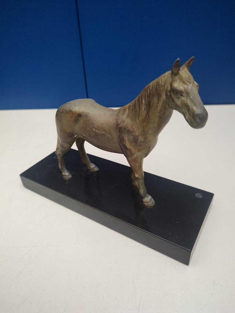 Staand paard , zamak op marmer, Antiek en Kunst, Verzenden