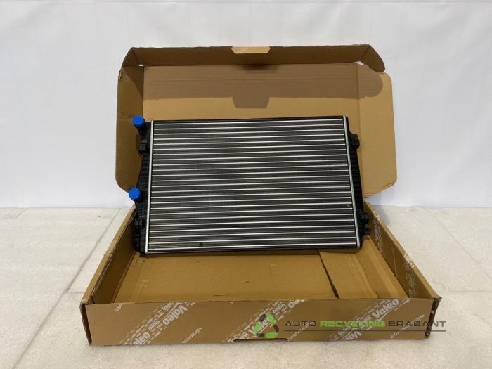 Radiateur d'un Volkswagen Golf, Autos : Pièces & Accessoires, Climatisation & Chauffage, Volkswagen, Utilisé, 3 mois de garantie