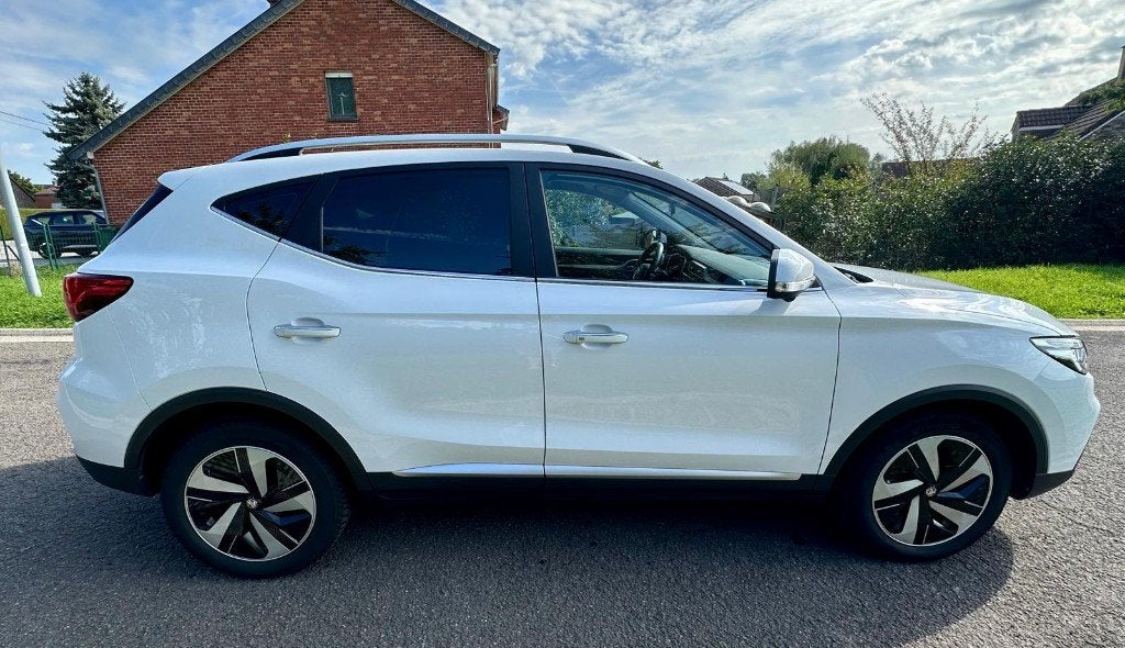 MG ZS EV LUXURY LINE, Autos, Cuir, Achat, Ordinateur de bord, ZS