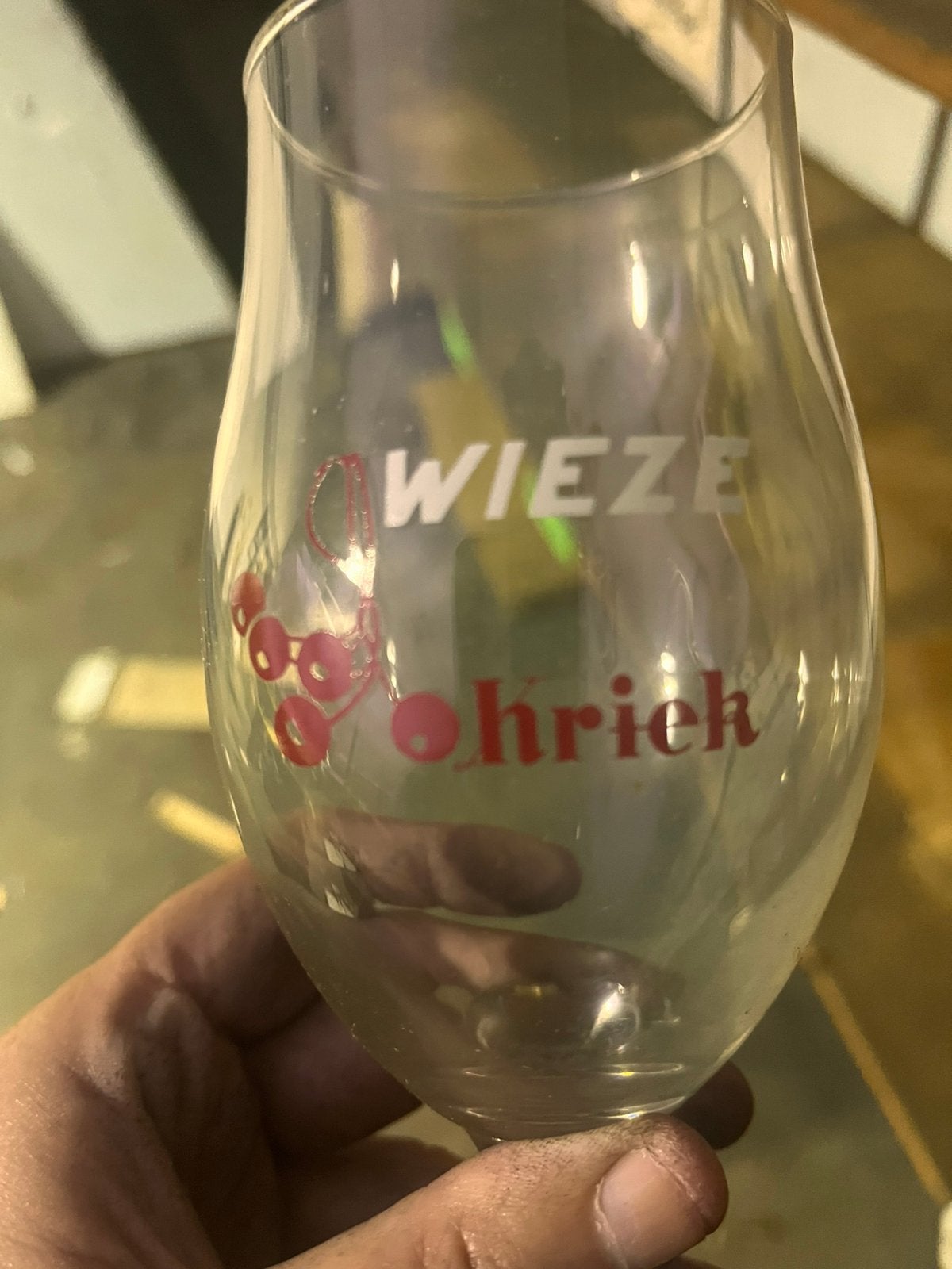 Wieze kriek, Ophalen, Zo goed als nieuw