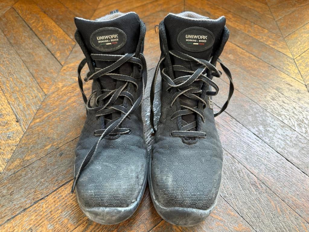 Chaussures de sécurité Uniware 45, Enlèvement ou Envoi, Comme neuf