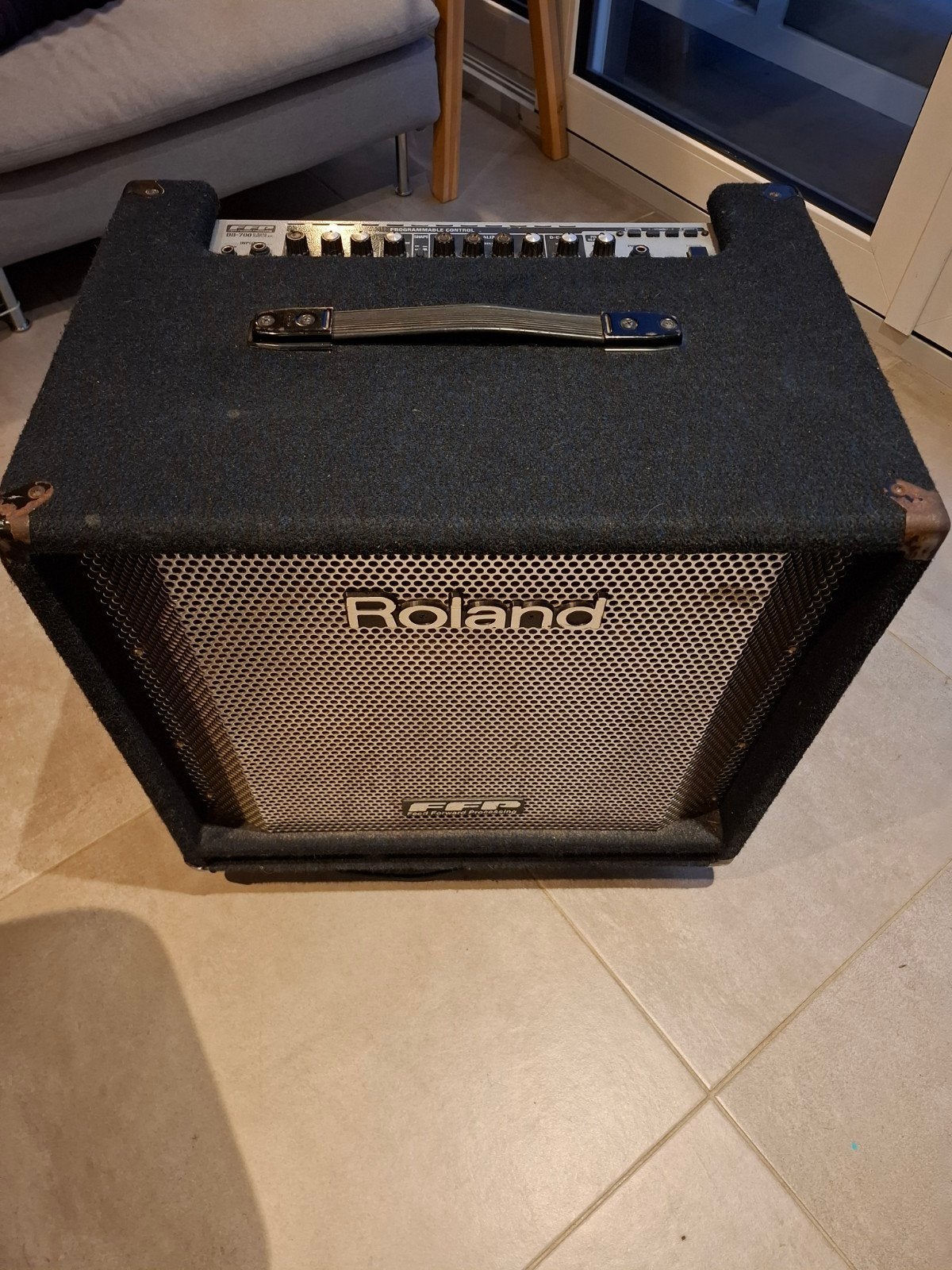 Roland DB-700 D-Bass – 250W / 15" basversterker, Muziek en Instrumenten, Ophalen, Gebruikt, Basgitaar, 100 watt of meer