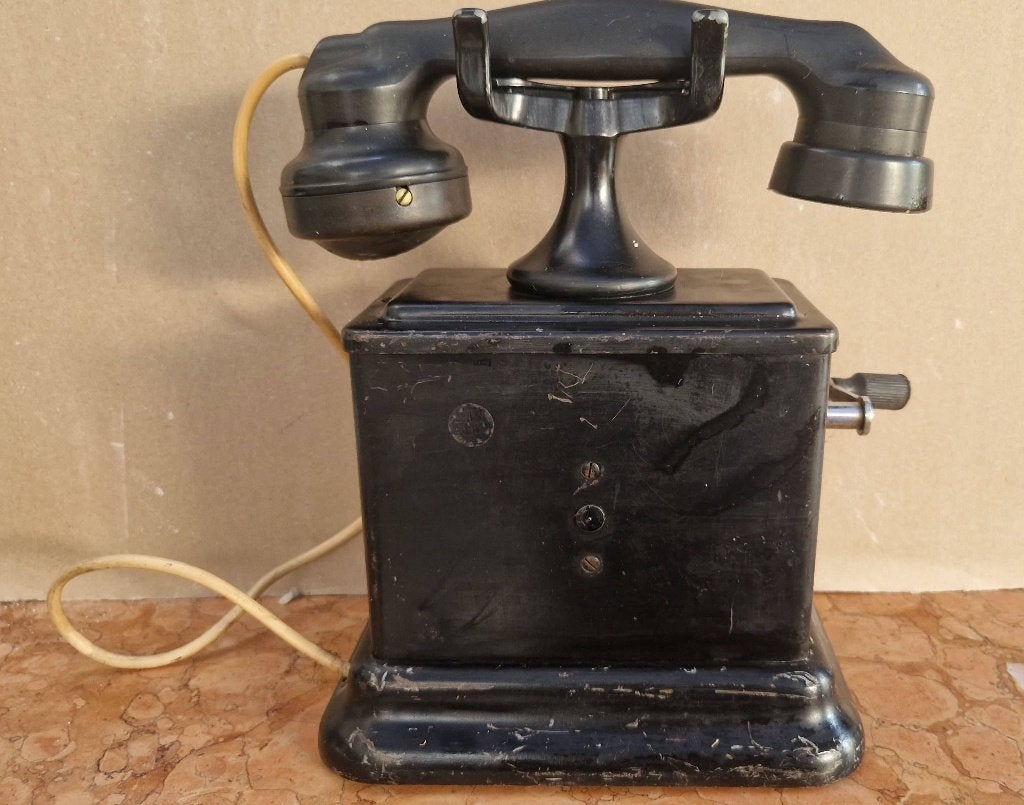 Téléphone à pendule ancien (Magneto) ca 1920, Enlèvement ou Envoi
