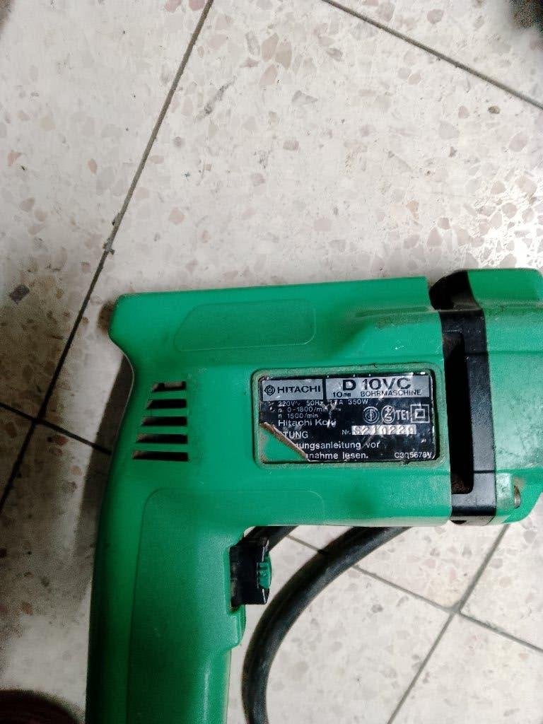Hitachi D 10 CV, Enlèvement ou Envoi, Utilisé, Moins de 400 watts, Perceuse