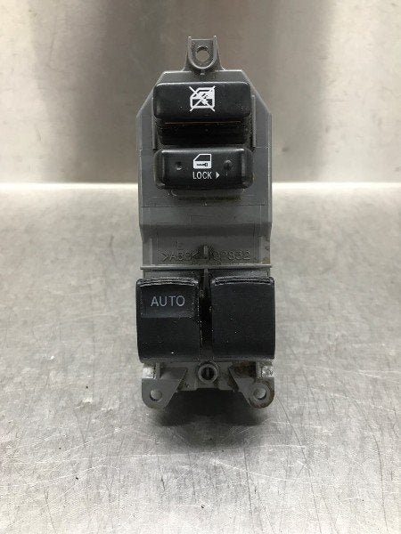 COMMUTATEUR VITRES ELECTRIQUES Toyota Yaris II (P9), Utilisé, Toyota