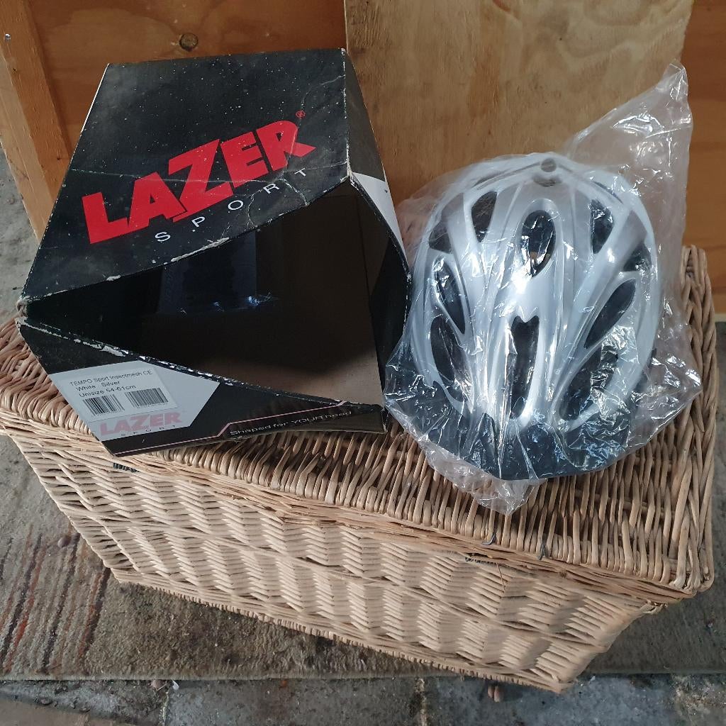Fietshelm Lazer Sport Zilver nieuw, Vélos & Vélomoteurs, Accessoires vélo | Casques de vélo, Enlèvement, Neuf, Garçon