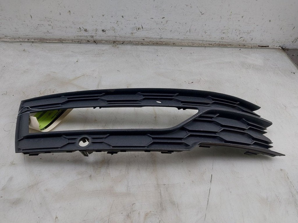 GRILLE DE PARE-CHOCS Skoda Octavia Combi (NXAC) (01-2019/-), Autos : Pièces & Accessoires, Dhr. J. Ham, Administratie@autoham.nl