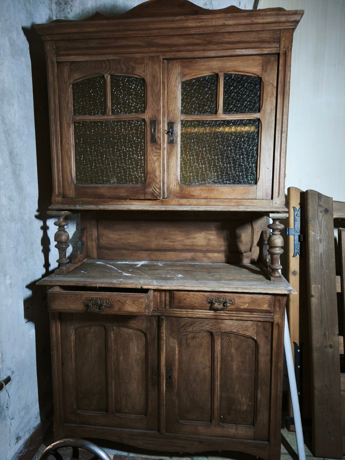 Meuble ancien deux corps., Enlèvement