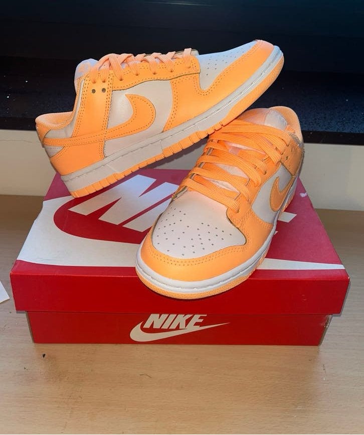Nike Dunk Low "Peach Cream" - Maat 38 | GLOEDNIEUW, Kleding | Dames, Schoenen, Ophalen, Nieuw, Oranje, Sneakers