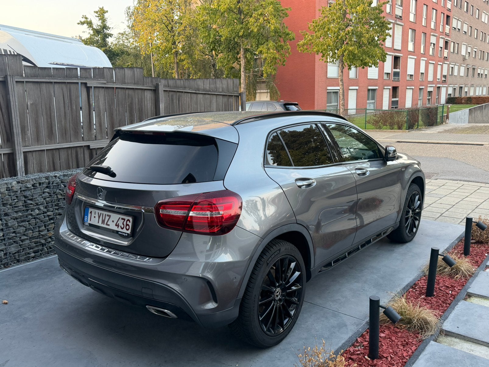 Belle Mercedes GLA 56 KM, Autos, Cuir, Argent ou Gris, Euro 6, Noir