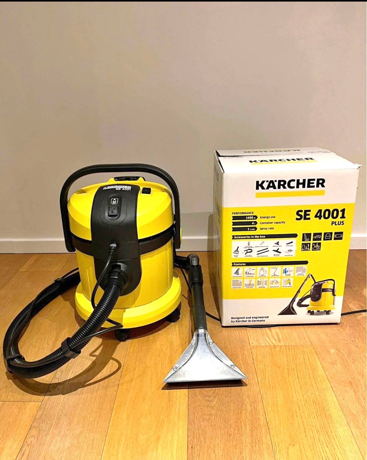 KÄRCHER REINIGINGSMACHINE TE HUUR, Ophalen, Zo goed als nieuw