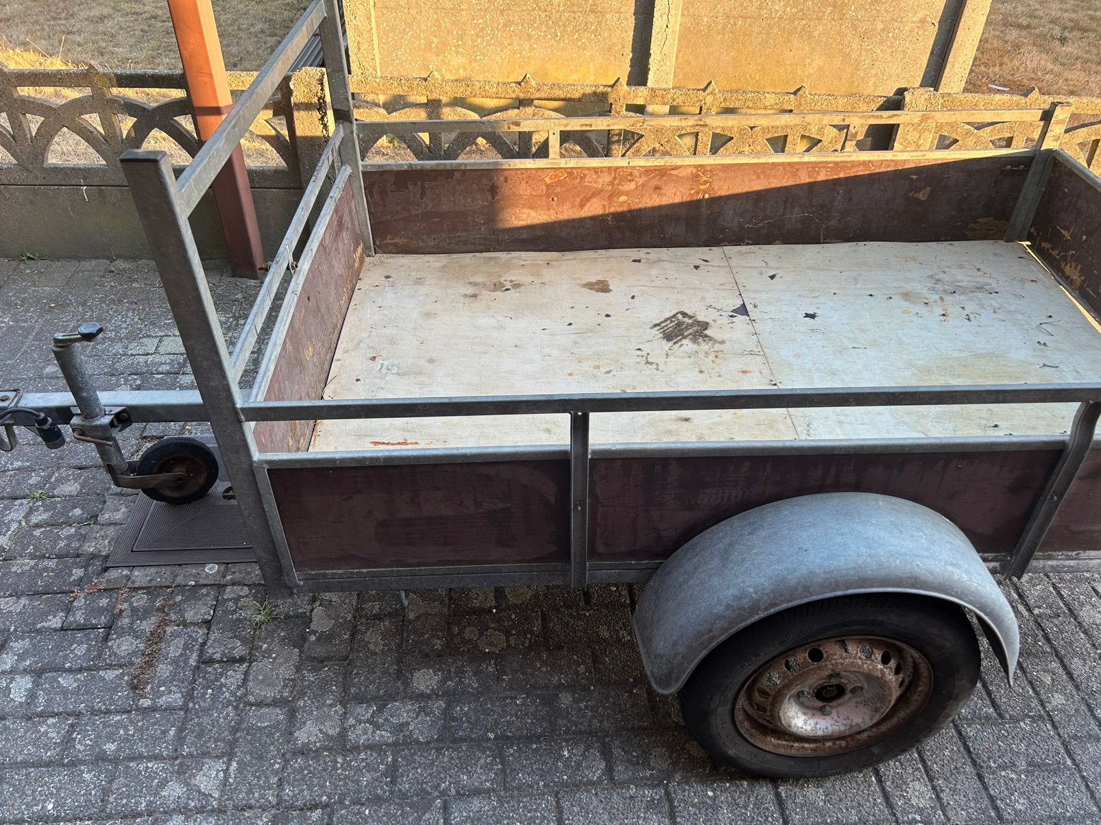 Remorque à essieu unique de 750 kg, Enlèvement, Comme neuf