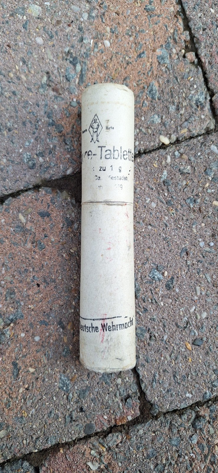 Pansement allemand 2, Collections, Enlèvement