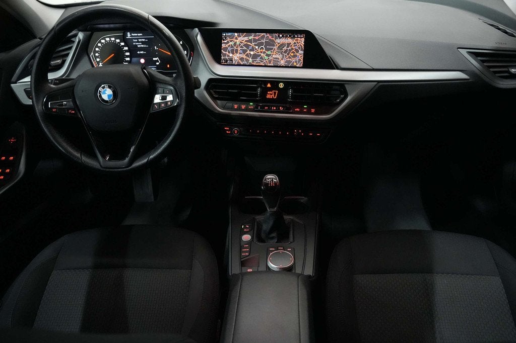 BMW 116 d LED CarPlay Navi EURO 6d Garantie, Auto's, BMW, Bedrijf, 5 deurs, 3 cilinders, 85 kW