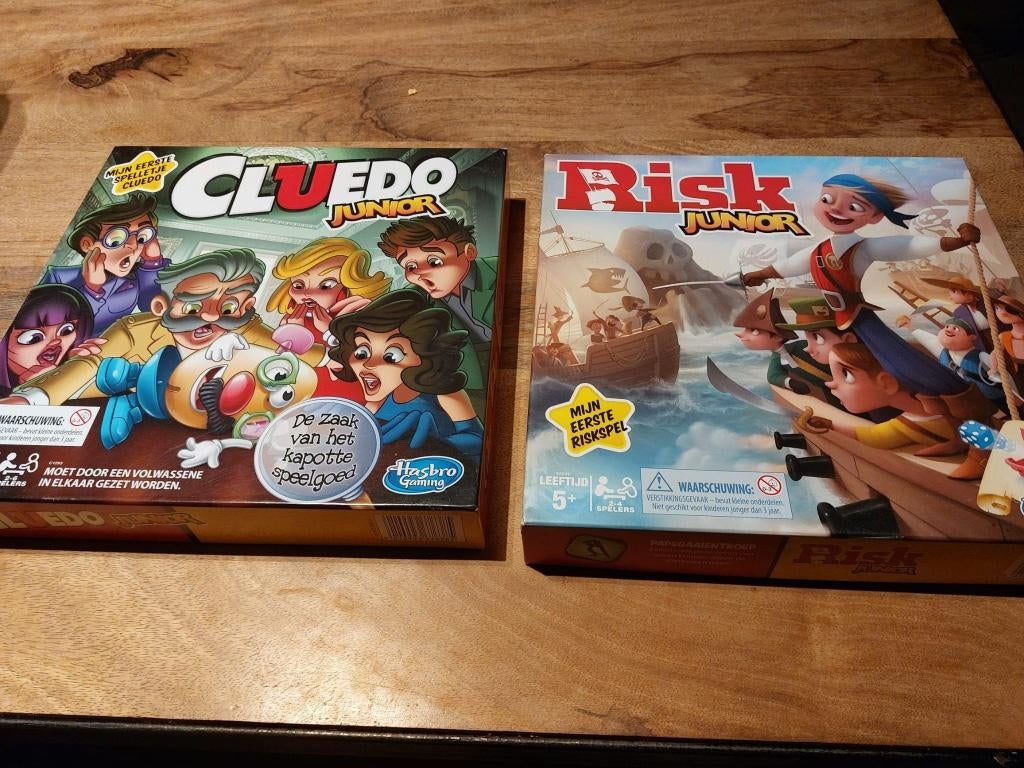 Gezelschapsspel Risk en cluedo, Ophalen, Zo goed als nieuw