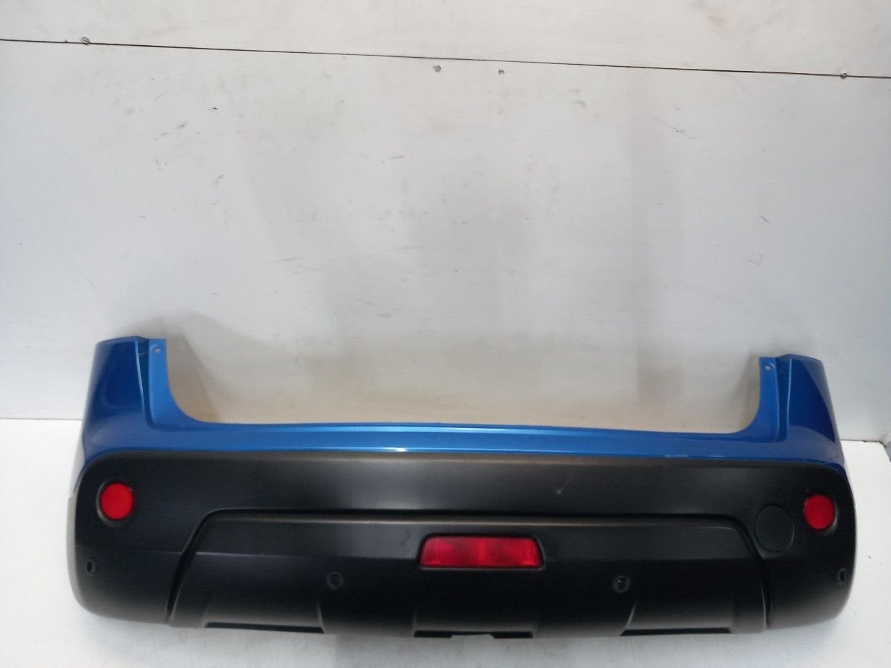 Bumper achter Nissan Qashqai, Onderdelen@venauto.nl, Van der Ven Autorecycling B.V., Arrière, Ettenseweg 76, 4706 PB Roosendaal, The Netherlands